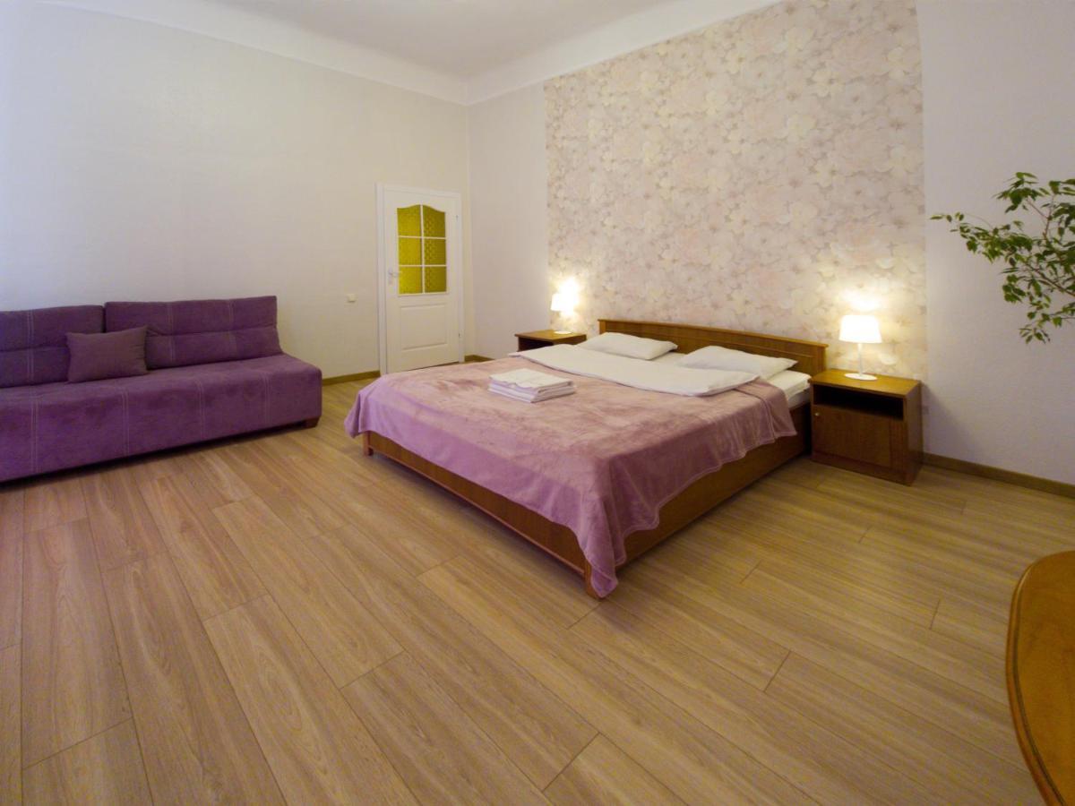 Home-Hotel Apartments On Maidan Nezalezhnosti Square Київ Екстер'єр фото