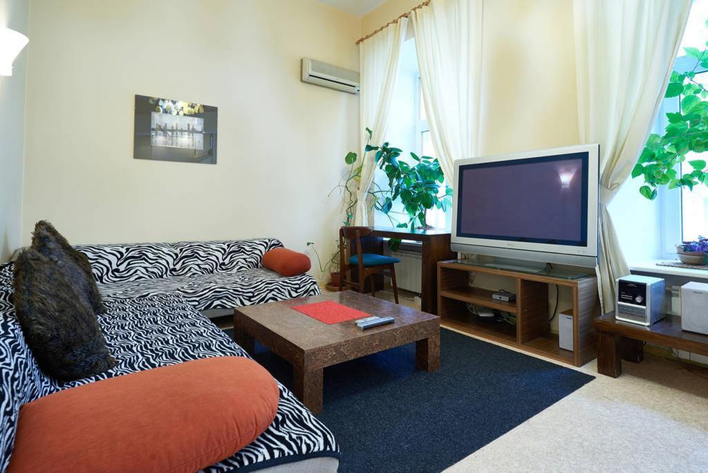 Home-Hotel Apartments On Maidan Nezalezhnosti Square Київ Екстер'єр фото